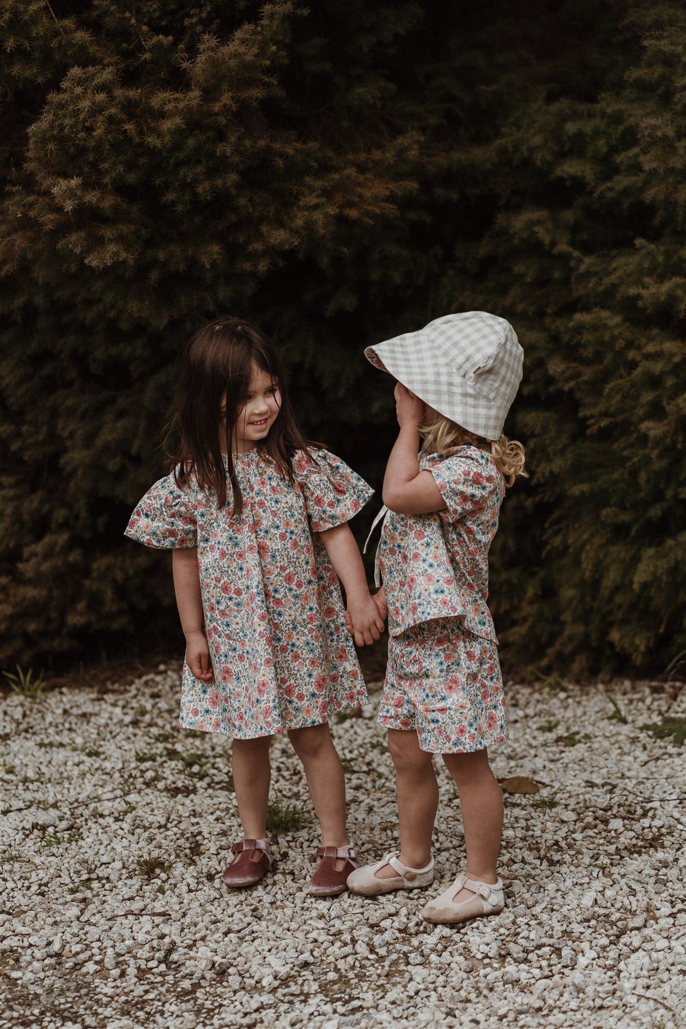 The Sunshine Reversible Hat - Vanilla and Oat – Little Stories of You